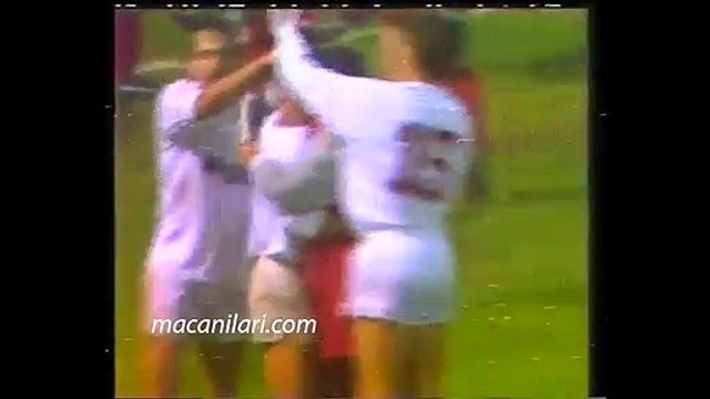 06.12.1989 - 1989-1990 UEFA Cup 3rd Round 2nd Leg 1. FC Köln 3-0 Crvena Zvezda (Turkish Commentator)