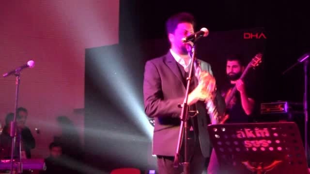 Edirne serkan çağrı ve elif buse doğan, keşan'da konser verdi