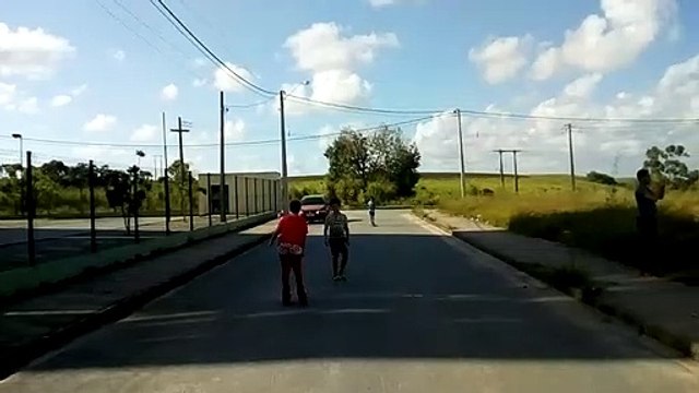 THÁBATTA(PATINS), RAPHAELL E OSMILTON(SKATE) NO CONDOMÍNIO CUPE - RESERVA IPOJUCA 28-10-2019 (0)