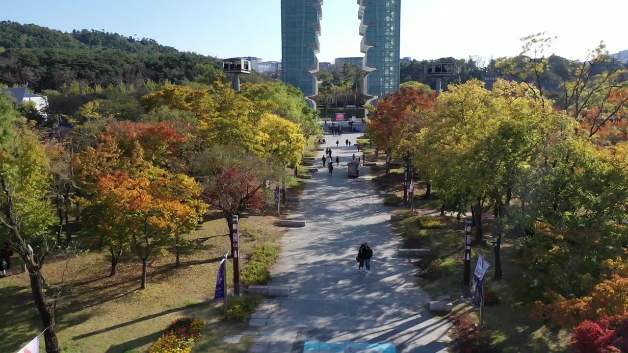 최첨단 기술로 다시 태어난 신라...경주엑스포 '인기' / YTN