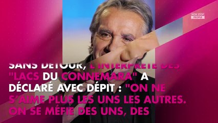 Michel Sardou évoque le port du voile : Il s’en prend à Emmanuel Macron
