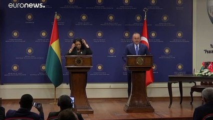 Συρία: Με εκκαθαρίσεις Κούρδων απειλεί η Τουρκία