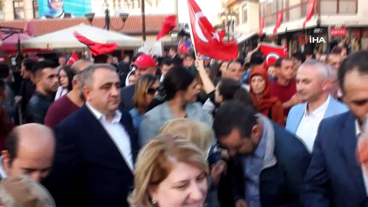 - Makedonya, Türkiye ve Türk Ordusu ile dayanışma içinde