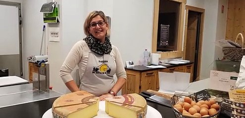 Marie Rognon, vendeuse de la fruitière des sources de la Loue