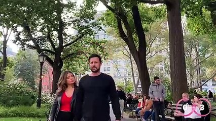Pour sensibiliser contre le cancer du sein, cette femme a porté une caméra cache sur son décolleté.