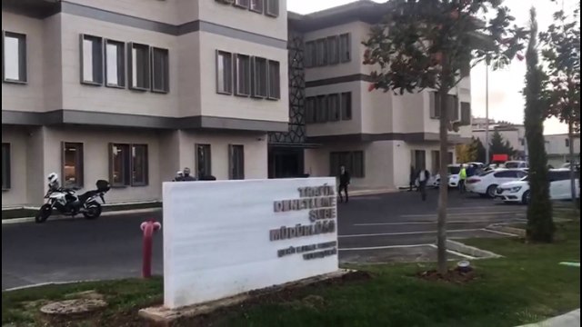 Trafiği tehlikeye düşüren sürücülere gözaltı - İSTANBUL