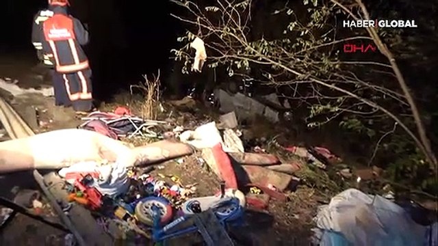 Kaza yapan sürücü şoka girdi yanında kimse olmadığı halde iki kişinin olduğunu öne sürdü!