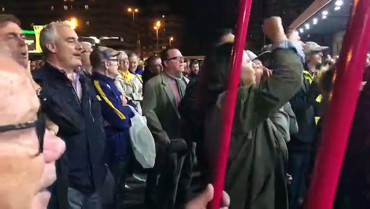 Demanen la llibertat dels represaliats a la concentració de Sants