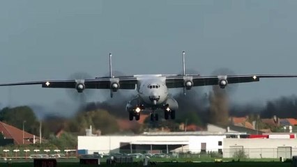 Voici l'ANTONOV  au décollage : plus gros avion du monde