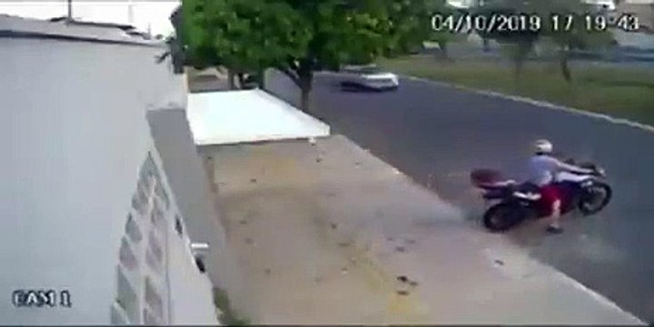 Kidnapping organisé... par une porte de garage