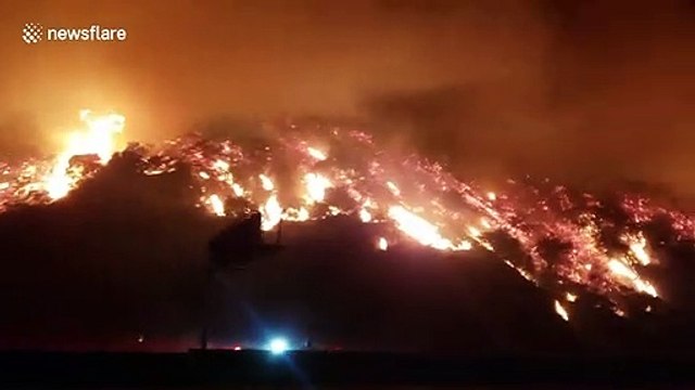 Intense scene as roaring Getty Fire threatens museum, highway and hundreds of Los Angeles homes