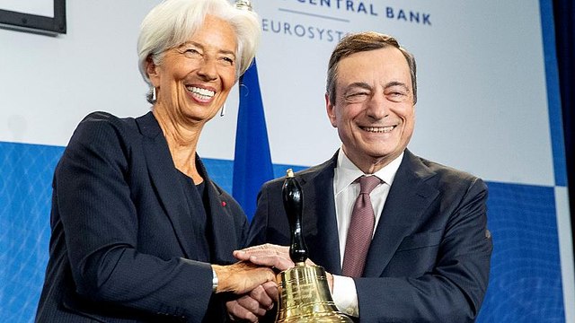 Bce: Draghi passa il testimone a Lagarde. Gli omaggi dei leader europei