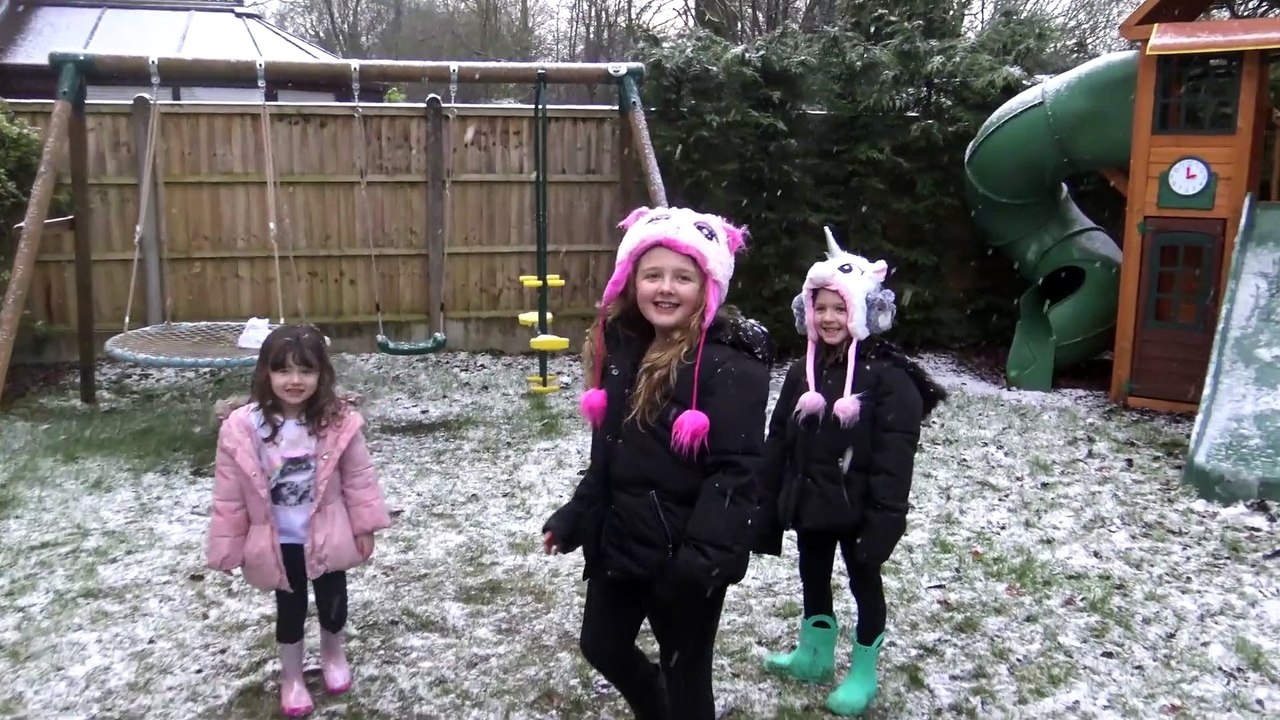 Brincando na Neve - Feliz! Natal