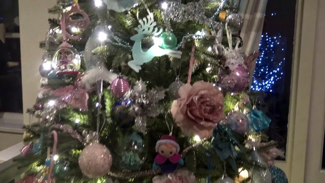 Brincando no Natal - Nossa Linda! Árvore de Natal, Feliz!! Natal