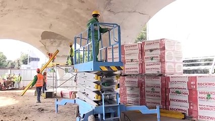 Romania, Hungary recruit in Asia to fill labour shortage