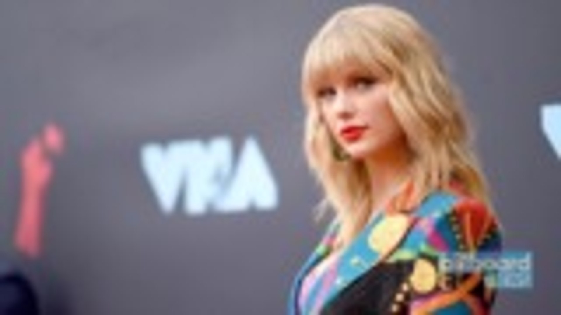 Inside Look at Taylor Swift as Mega Mentor on 'The Voice' | Billboard News
