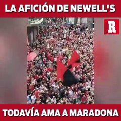 Aficionados de Newell's demuestran su amor por Maradona
