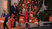 Tradition oblige, Donald Trump et son épouse distribuent des bonbons à des enfants pour Halloween à la Maison Blanche
