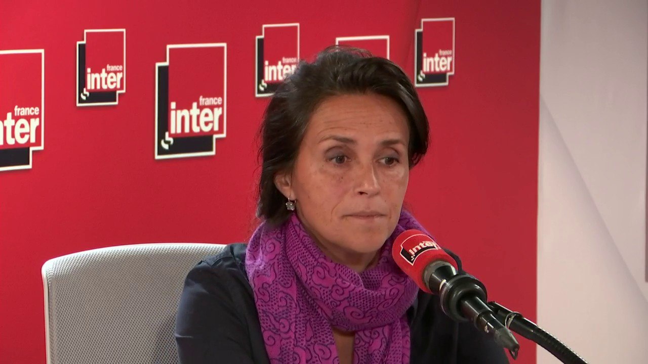 Face aux violences économiques, "le personnel des banques doit être formé" estime Chrysoula Zacharopoulou, députée européenne (LREM), dans le cadre du Grenelle des violences conjugales