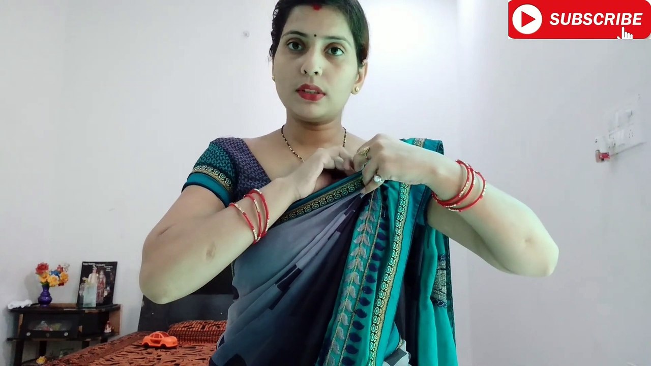 How to arrange your saree pallu in office and daily