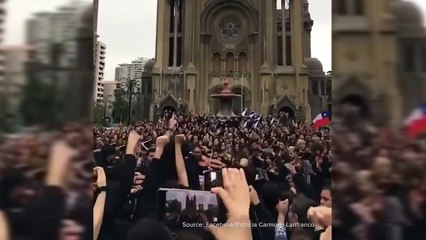 Şili'deki protestolarda orkestra çoşkusu; "Örgütlü bir halkı hiçbir kuvvet yenemez"