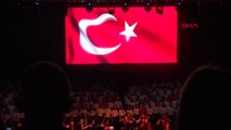 İstanbul-cumhuriyet gençlerinden 96'ncı yıla özel kutlama