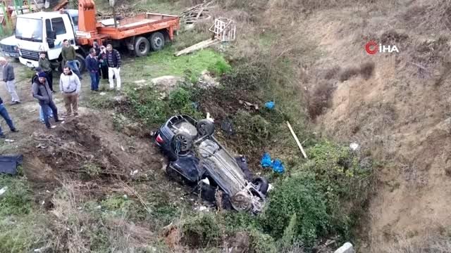 Cep telefonuyla konuşmaktan ceza yedikten sonra kaza yaptı: 2 ölü, 2 yaralı