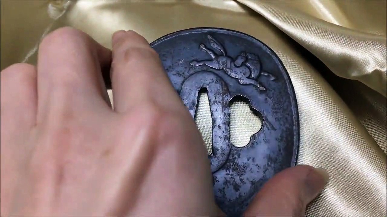 刀装具　【鍔】　跳馬絵画　無銘　SAMURAI SWORD DECORATION