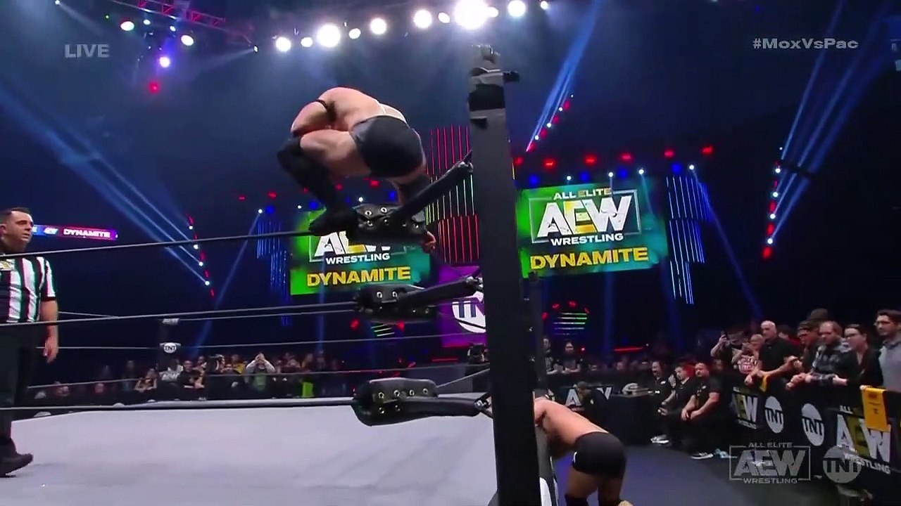 Jon Moxley vs. PAC