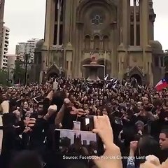 Şili eylemlerinde açık hava performansı: 'Örgütlü bir halkı hiçbir kuvvet yenemez!'