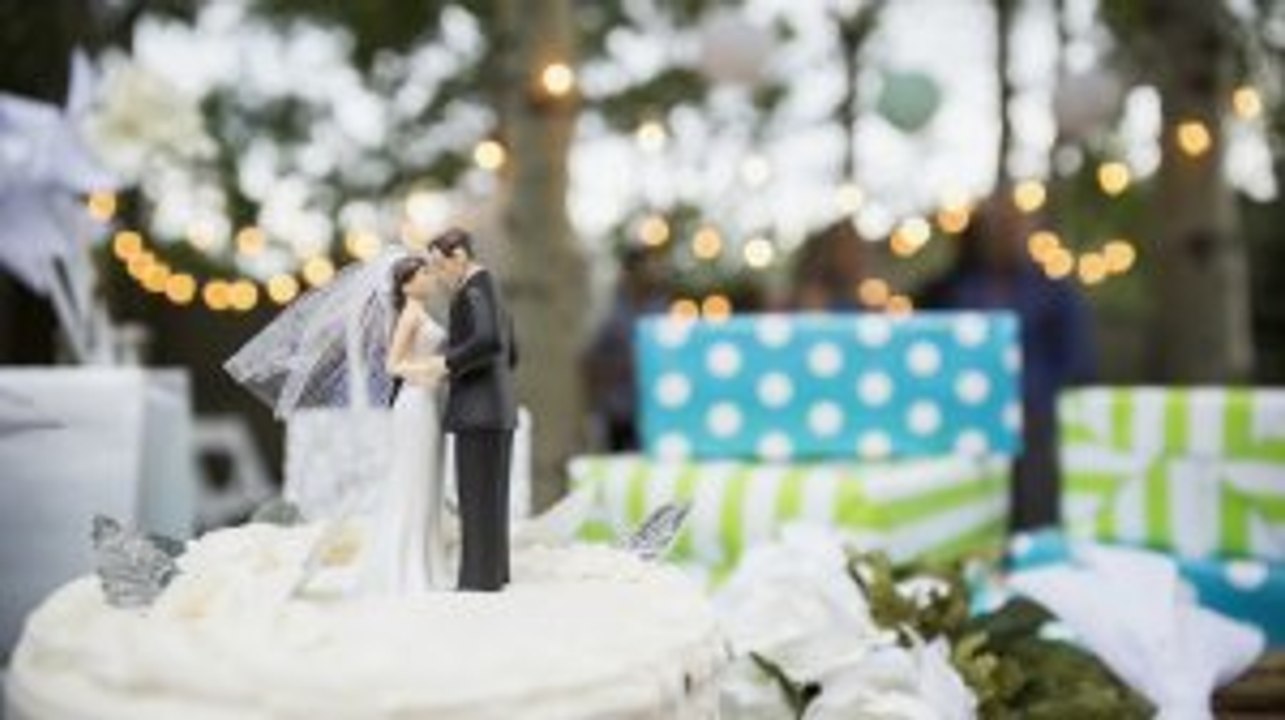 Affordable Wedding Gifts That Totally Look Expensive