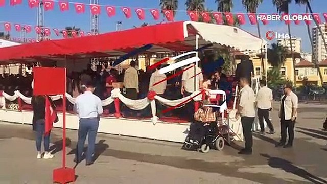 Tekerlekli sandalyeye de mahkum olsam İstiklal Marşı okunurken ayağa kalkarım