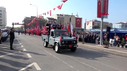 Kocaeli izmit'te cumhuriyet bayramı kutlandı