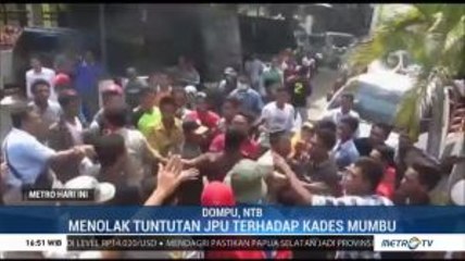 Warga Anti Kades Mumbu Bentrok di Kejaksaan Negeri Dompu