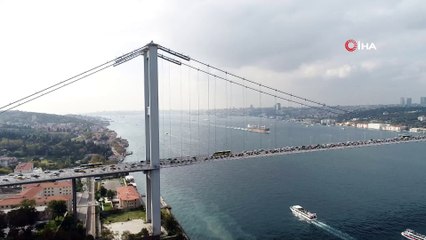 Binlerce motosikletliden 15 Temmuz Köprüsü’nde Cumhuriyet kutlaması