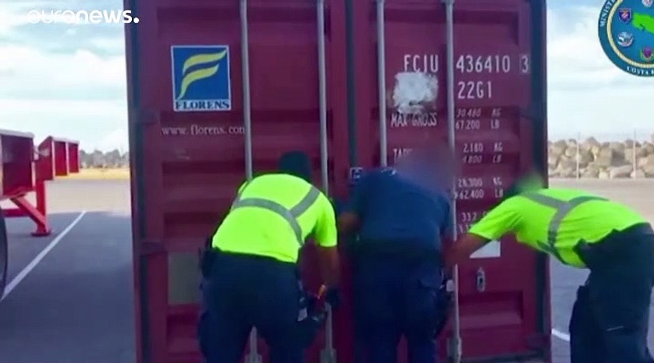 شاهد: كوستاريكا تصادر نحو طن من الكوكايين على م...