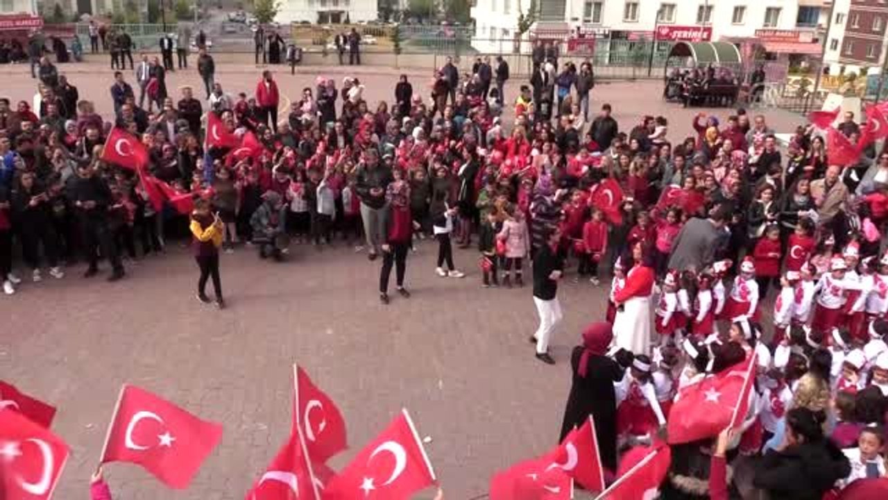 Öğrencilerden Cumhuriyet'in 96. yılına özel rap şarkı
