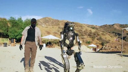 Cette vidéo d'un robot soldat est en réalité une parodie de Boston Dynamics