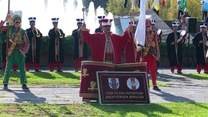 Türk Silahlı Kuvvetleri Mehteran Birliği gösteri yaptı - TBMM