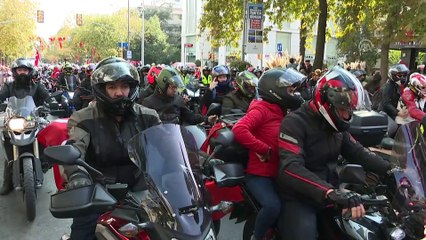 Motosiklet kulübü konvoyu 15 Temmuz Şehitler Köprüsü'nden geçti - İSTANBUL