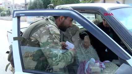 Smo askerleri, tel abyad girişinde güvenlik kontrolleri yapıyor