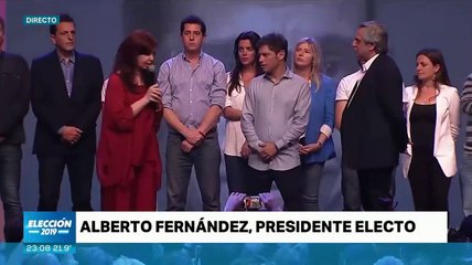 El llamativo gesto de Cristina Kirchner durante el discurso de la victoria
