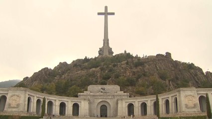 Скачать видео: El Valle de los Caídos reabre al público tras la exhumación