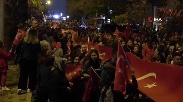 Çanakkale'de coşkulu fener alayı