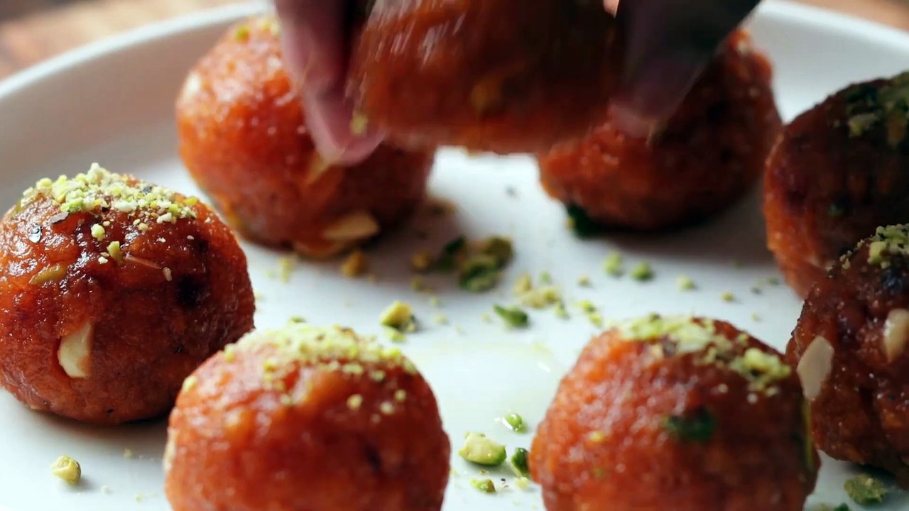Make Motichoor Ladoo At Home