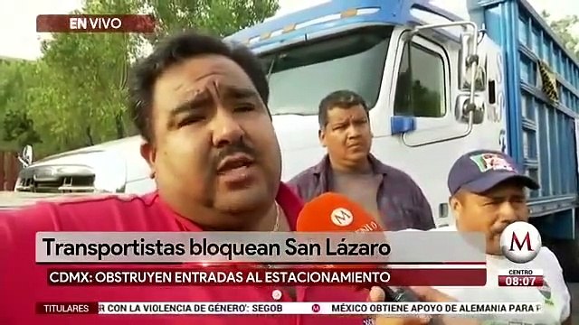Transportistas cierran inmediaciones de San Lázaro