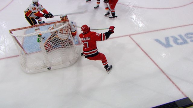 Andrei Svechnikov scores insane lacrosse-style goal