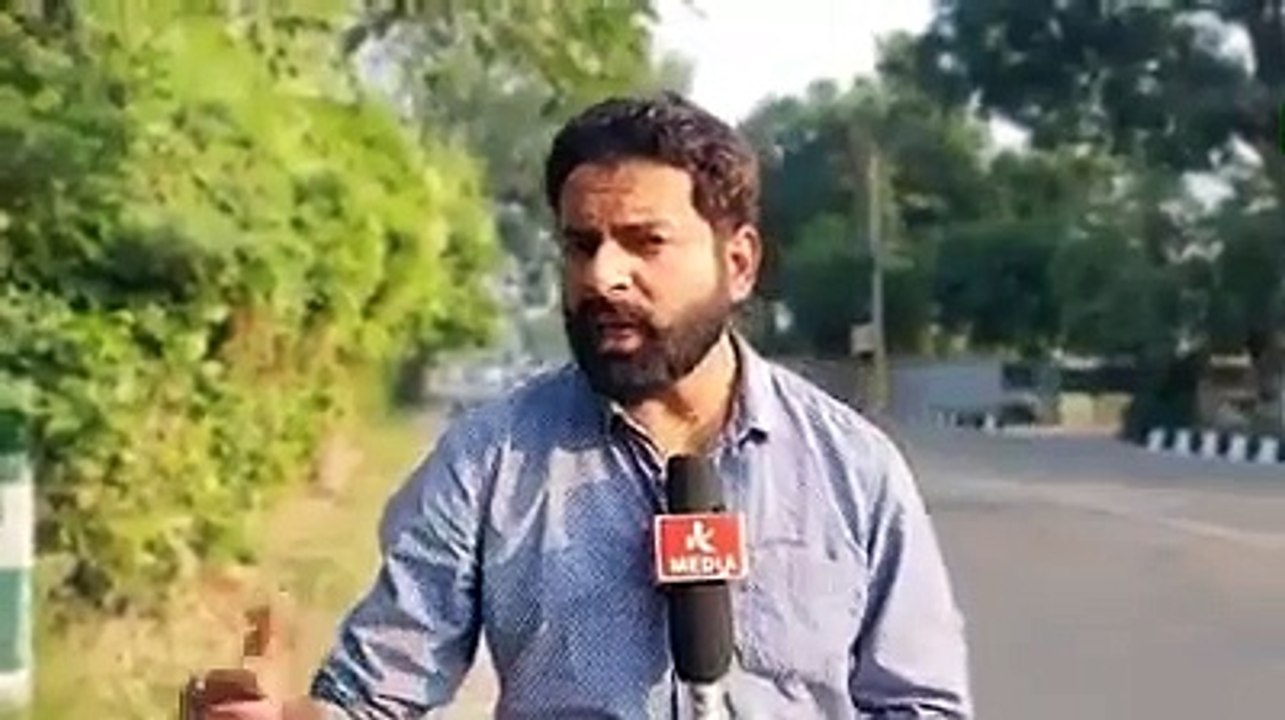 परीक्षा केंद्र पर आतंकवादियों ने की गोलीबारी