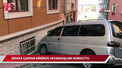 Beyoğlu’nda binaya çarpan minibüs vatandaşları korkuttu