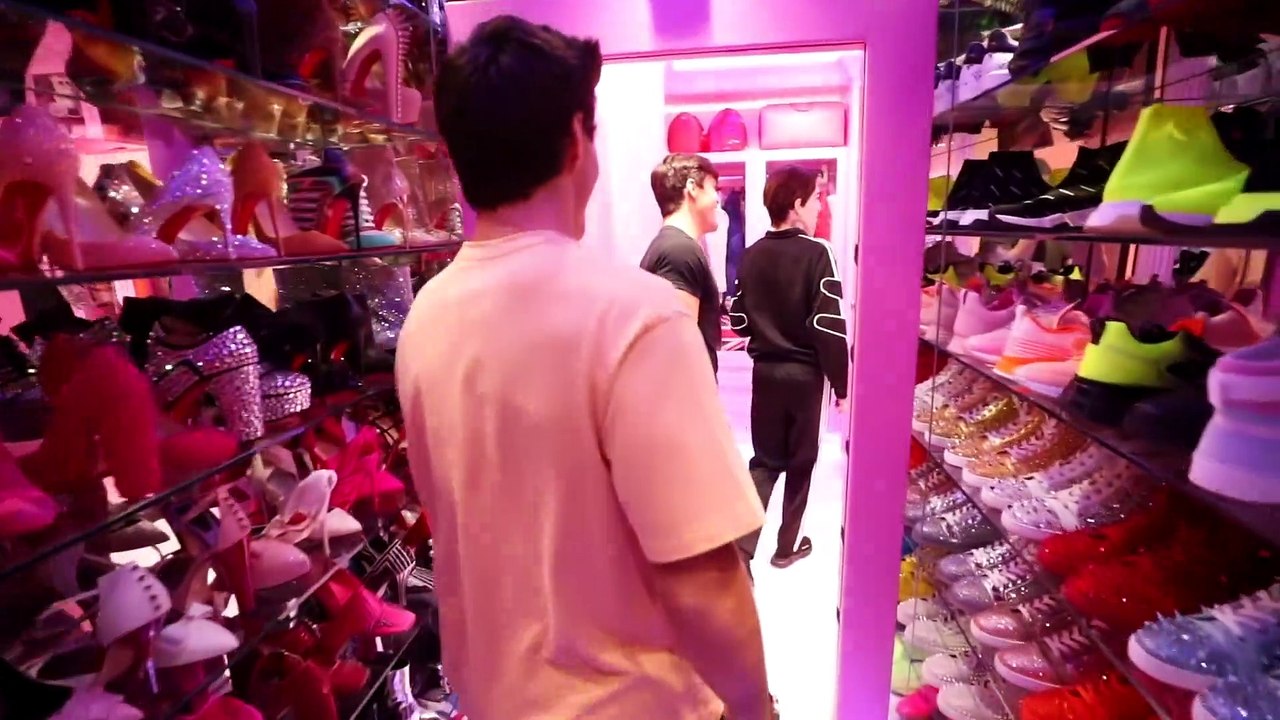Switching Lives With The Dolan Twins